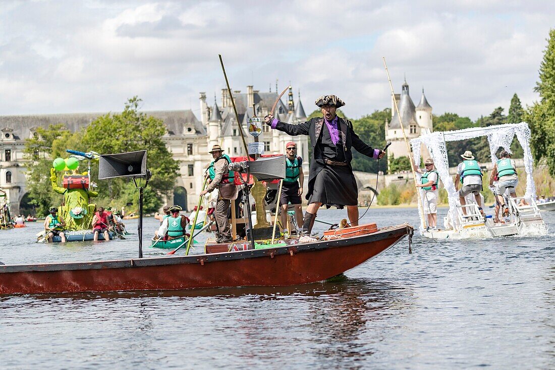 France, Indre et Loire, Cher valley, Jour de Cher, Chenonceaux, river parade, popular event imagined by the Blere - Val de Cher community of communes to highlight the Cher valley and its river heritage\n