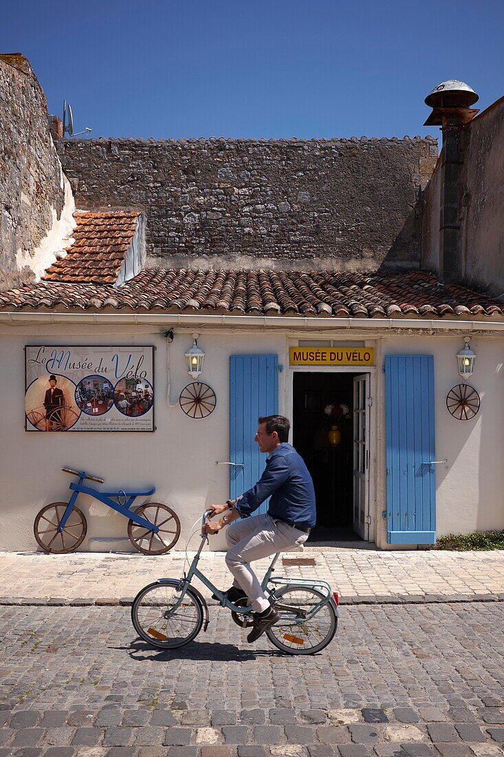Frankreich, Charente Maritime, Saintonge, Hiers Brouage, Zitadelle von Brouage, mit dem Titel Les Plus Beaux Villages de France (Die schönsten Dörfer Frankreichs), Fahrradmuseum