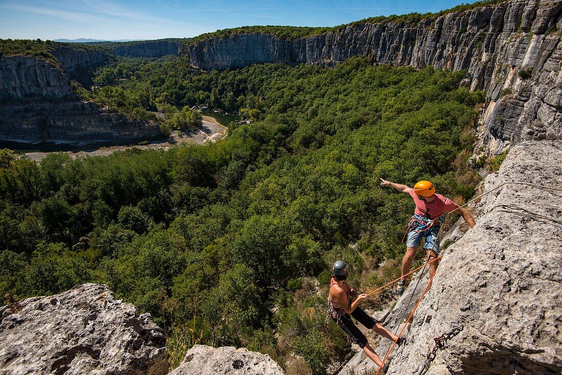 Frankreich, Ardeche, Chauzon, Klettergebiet des Cirque de Gens