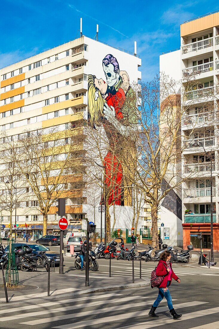 France, Paris, 13th arrondissement, Street Art, the artwork Fougueuse embrace of the artist © DFace\n