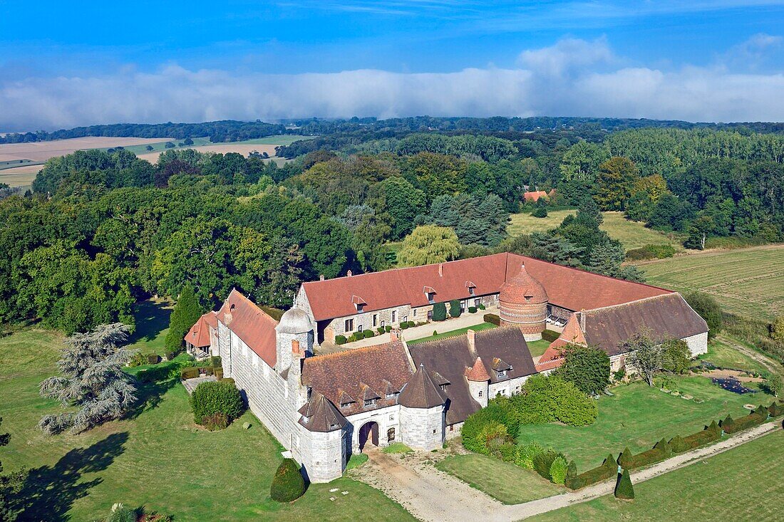 Frankreich, Seine-Maritime, pays de Caux, côte d'Albâtre (Alabasterküste), Varengeville-sur-Mer, das Herrenhaus von Ango (Luftaufnahme)