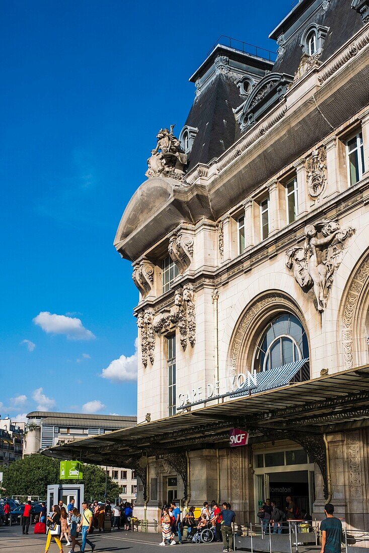 Frankreich, Paris, Bahnhof Gare de Lyon, der Platz