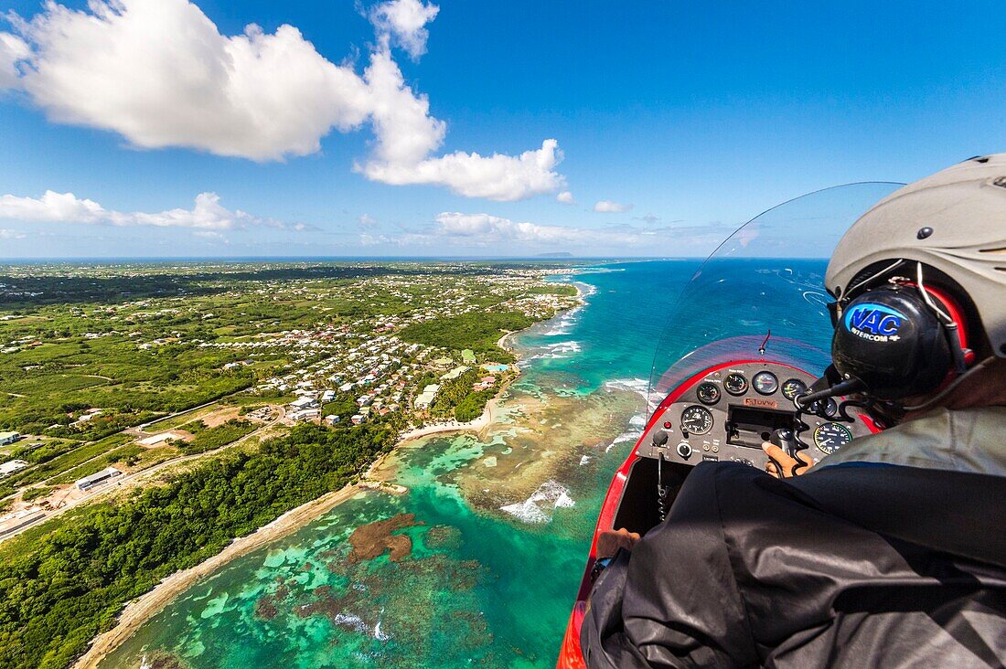 Frankreich, Karibik, Kleine Antillen, Guadeloupe, Grande-Terre, Saint-François, Luftaufnahme der Küste bei Anse des Rochers