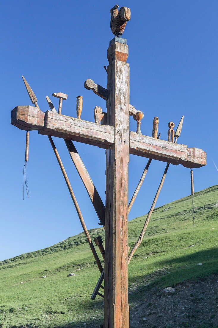 France, Hautes Alpes, Saint Veran, Queyras regional nature park, mission cross\n