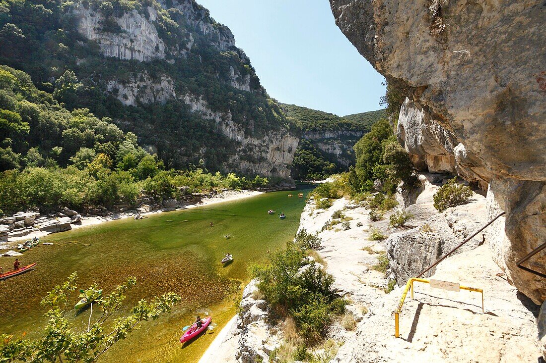 France, Ardeche, Sauze, Ardeche Gorges natural national reserve, along the downstream path of the Ardeche Canyon between Gournier bivouac and Sauze\n