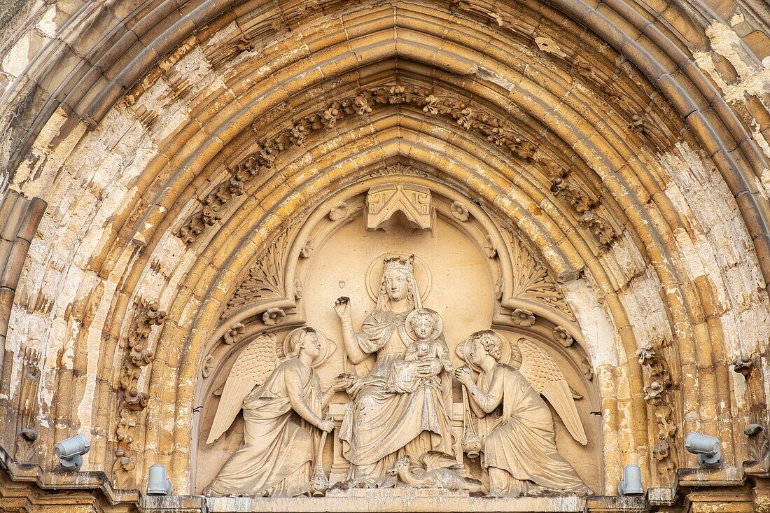 France, Paris, the Saint Severin church\n