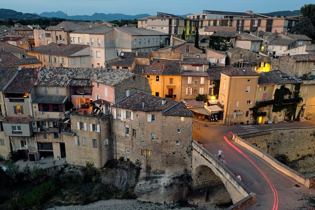 France, Vaucluse, Vaison la Romaine, the lower town, the Roman bridge over the Ouveze river from the upper town\n