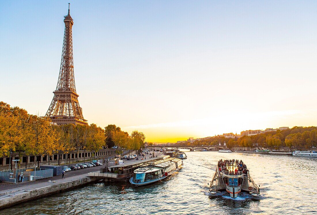 France, Paris, area listed as World Heritage by UNESCO, the Eiffel Tower and fly boat in autumn\n