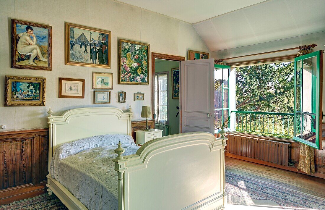 France, Eure, Giverny, Claude Monet foundation, Claude Monet's bedchamber\n