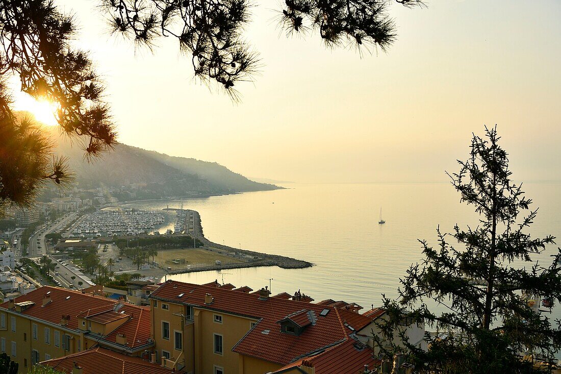 France, Alpes Maritimes, Menton, Baie de Garavan (Garavan Bay)\n