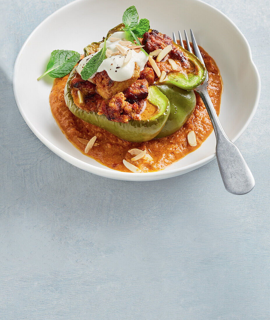 Stuffed peppers with butter chicken