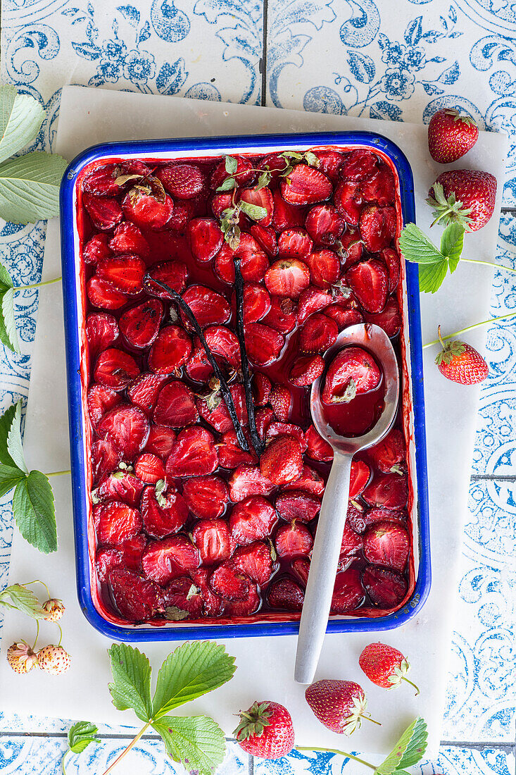 Gebackene Erdbeeren mit Vanille