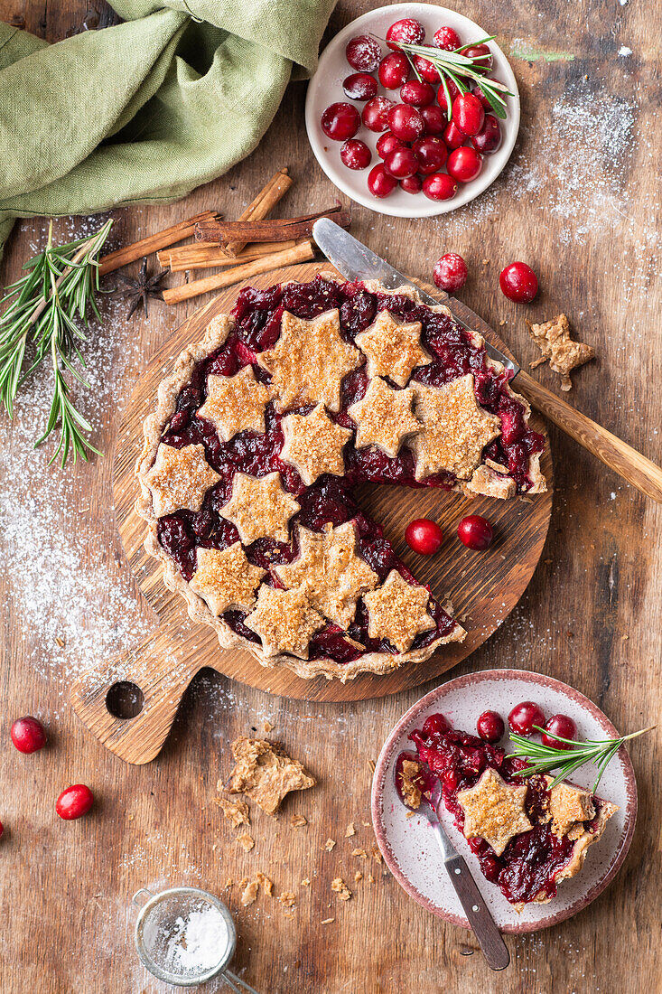 Cranberry and cinnamon tart