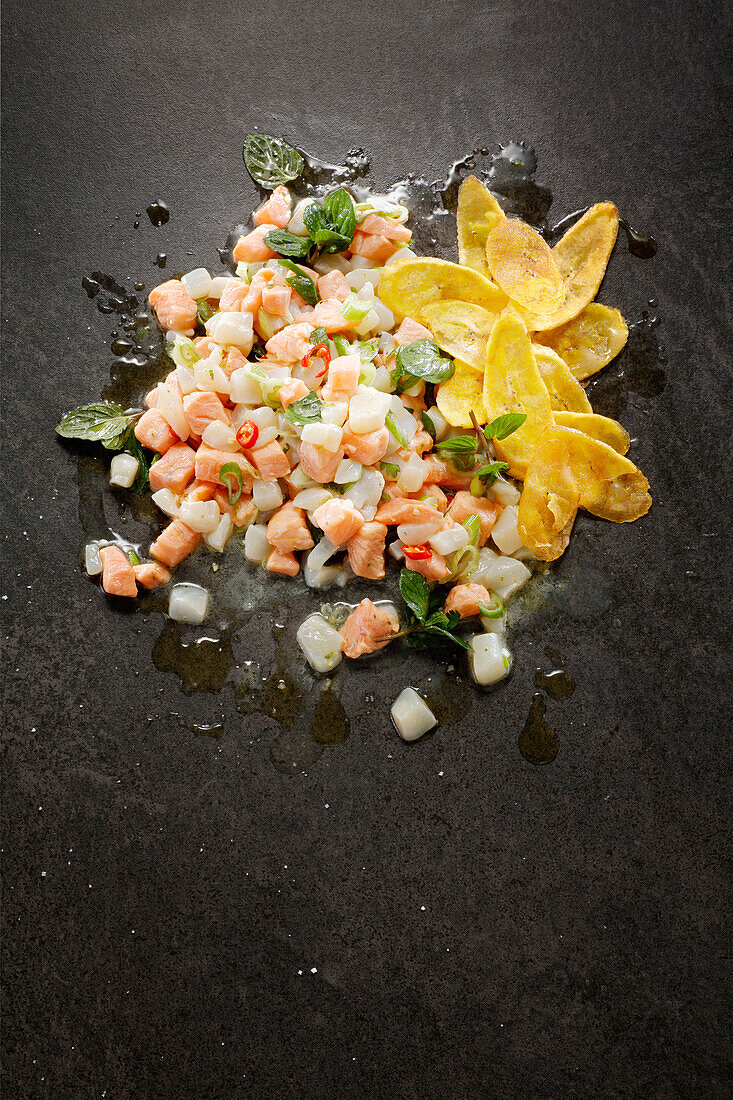 Ceviche with salmon and scallops