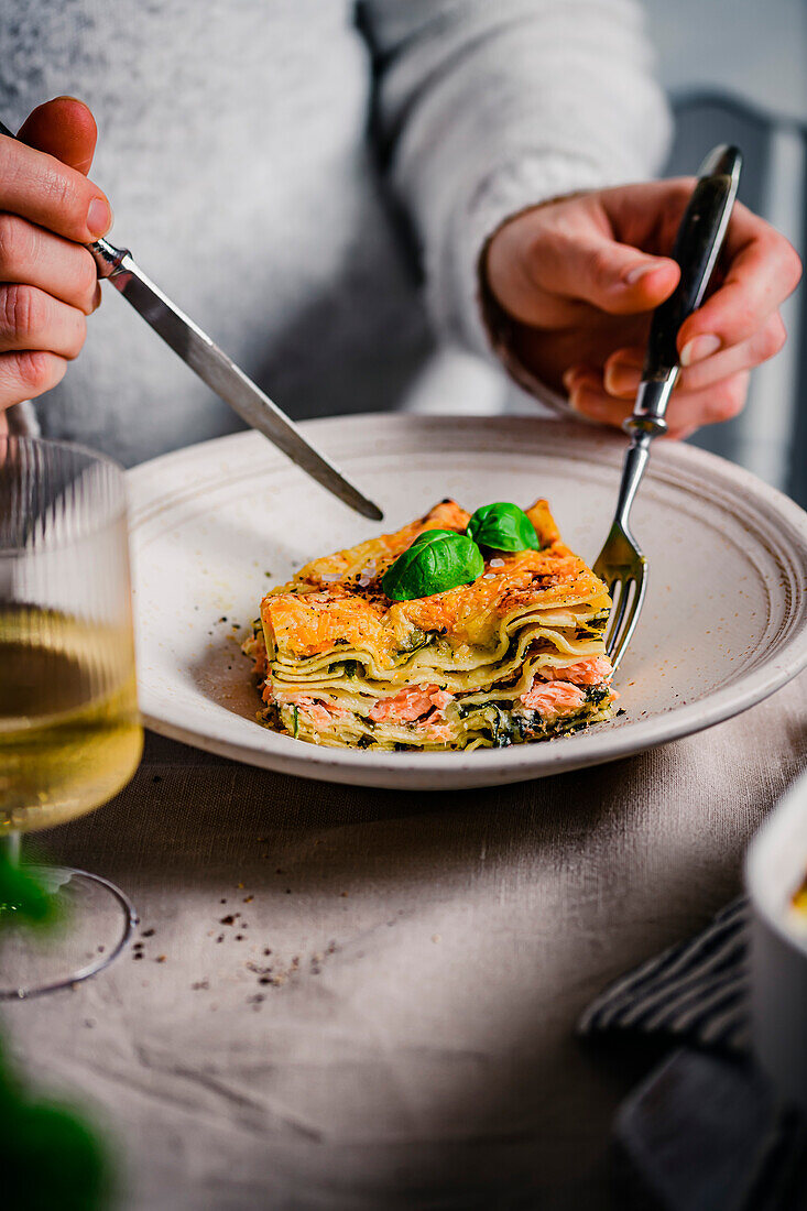 Salmon-spinach lasagnes