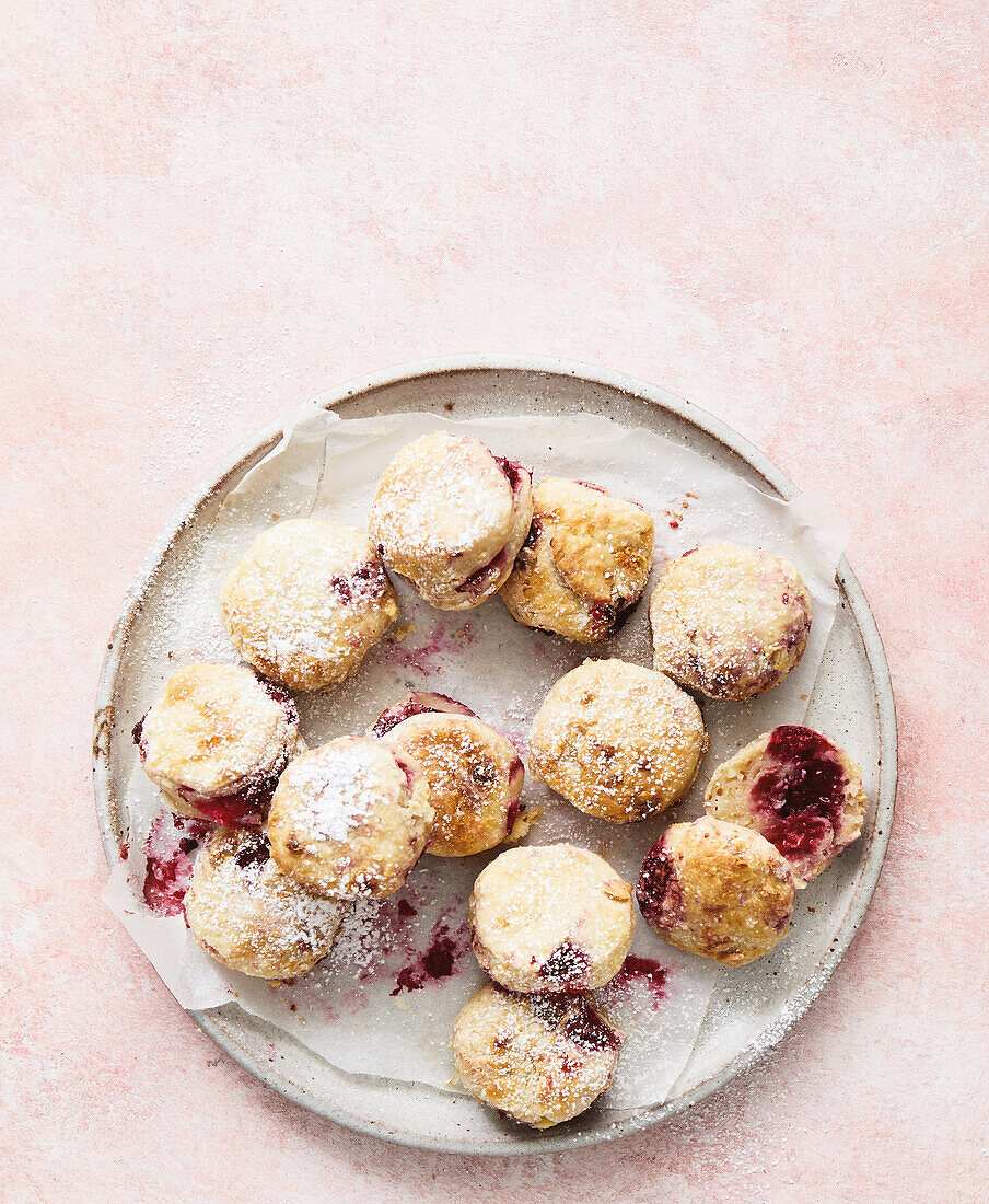 Beeren-Scones