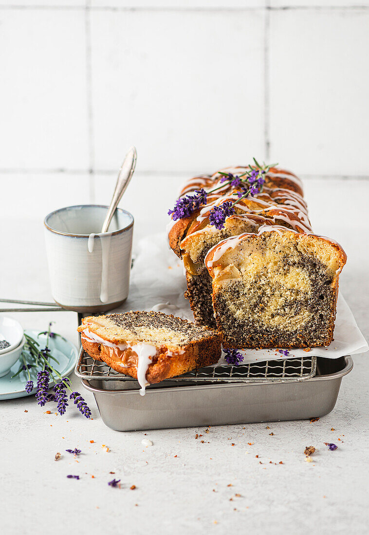 Apple and poppy seed marble cake