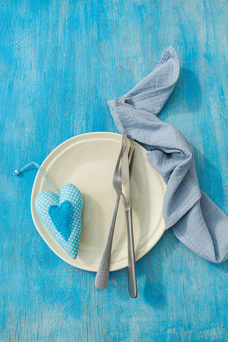 Table decoration for the Valentine's Day holiday dinner