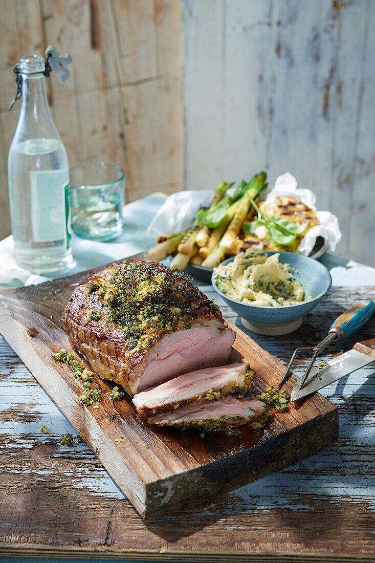 Grilled spicy saddle of veal with crushed potatoes