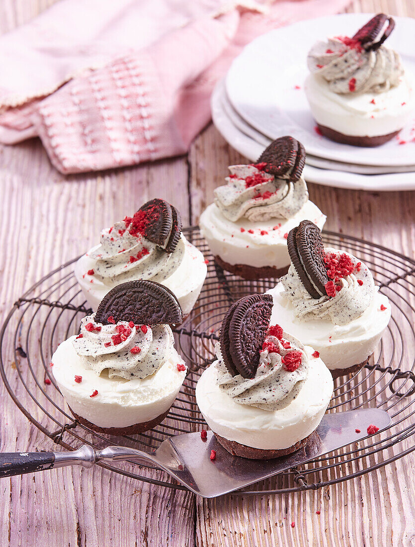 Mini Oreo cheesecakes