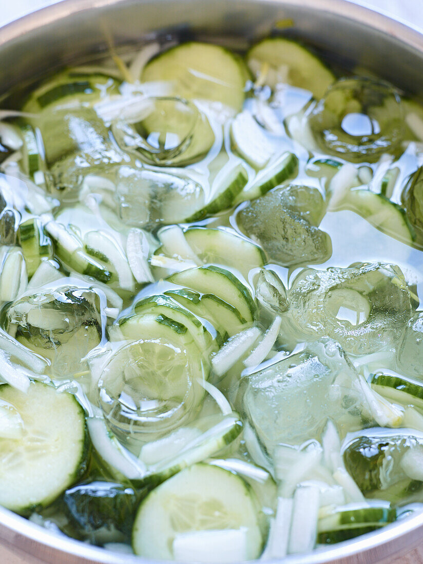 Soaking cucumbers