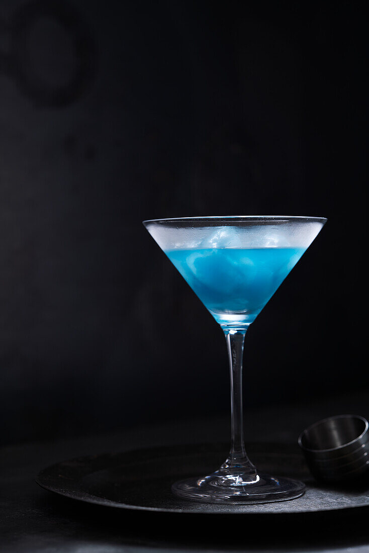 Curacao-Icecube-Cocktail