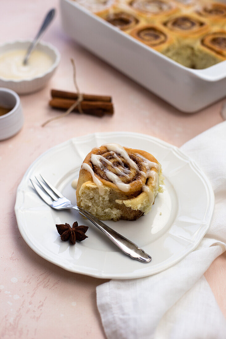 Chai cinnamon bun