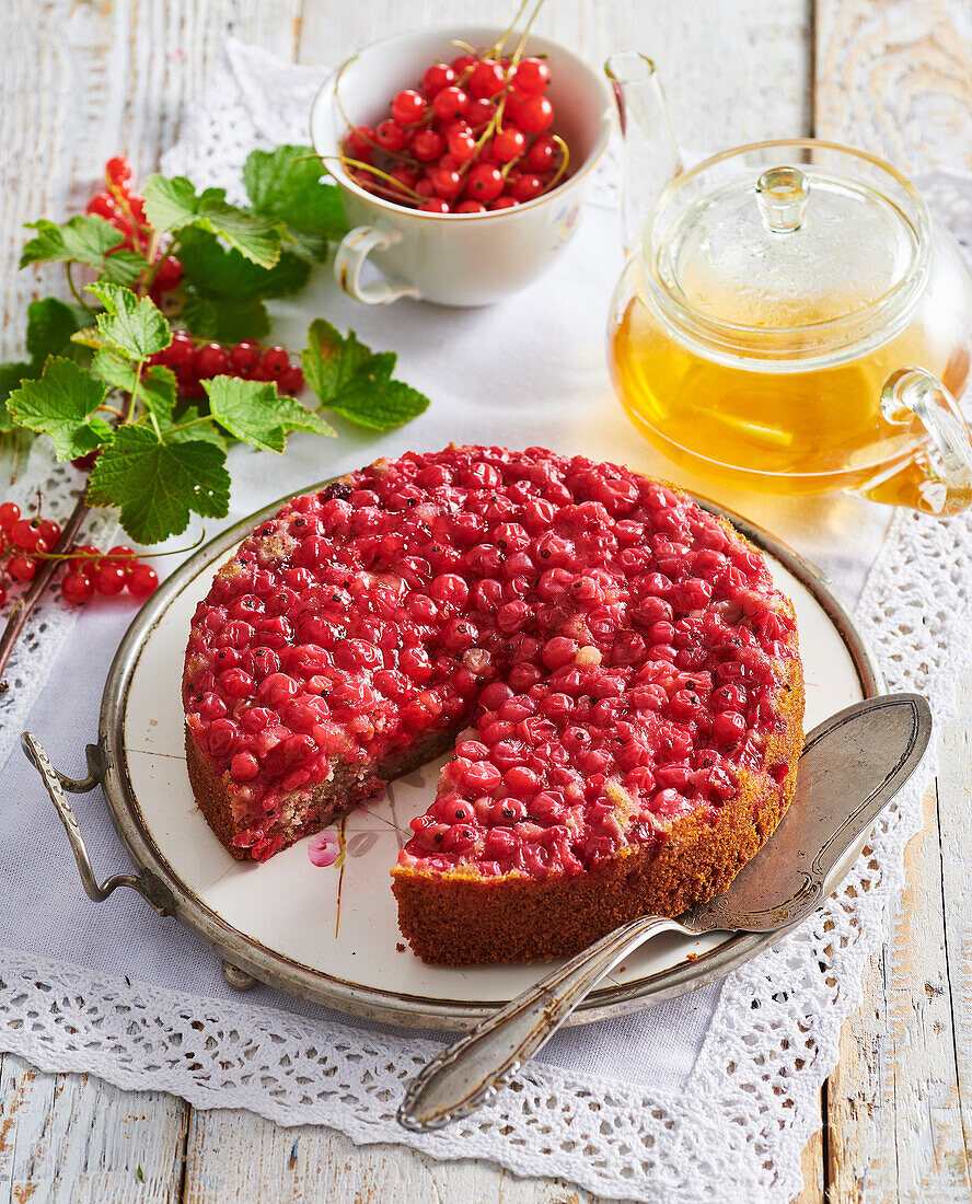 Upside down redcurrant cake with coconut