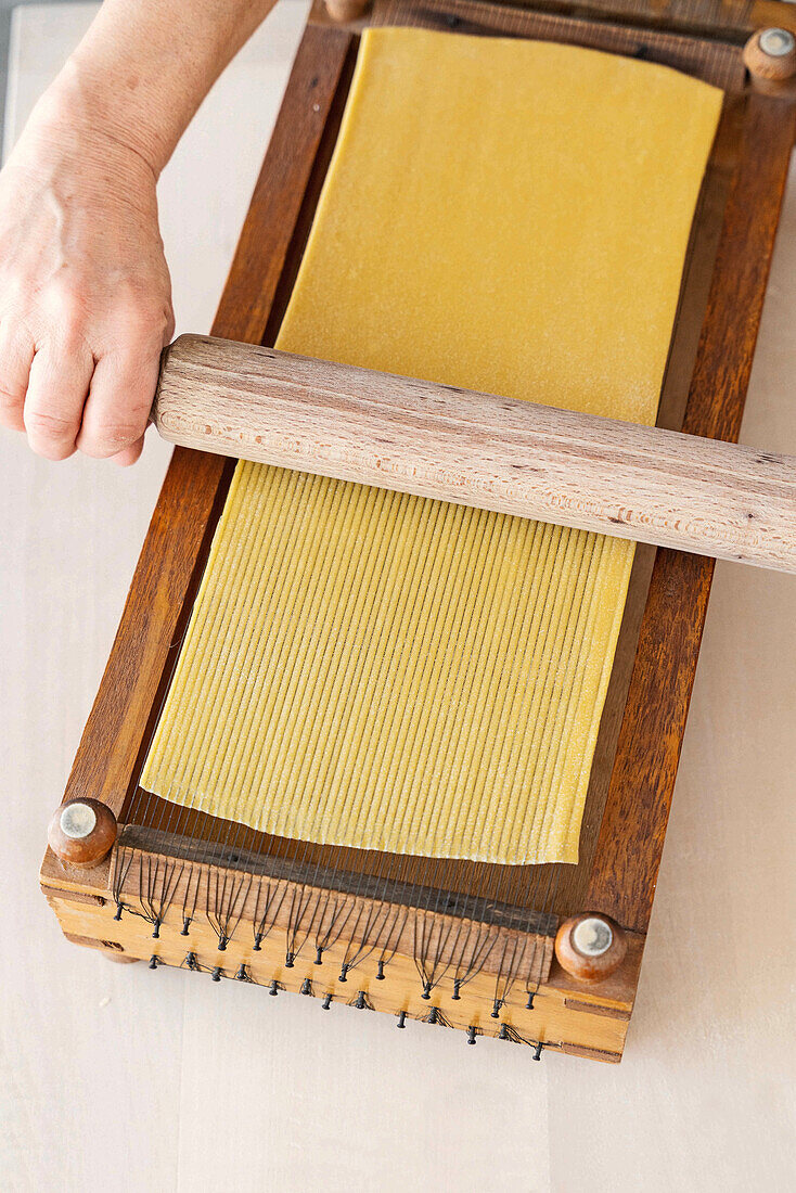 Chitarra herstellen