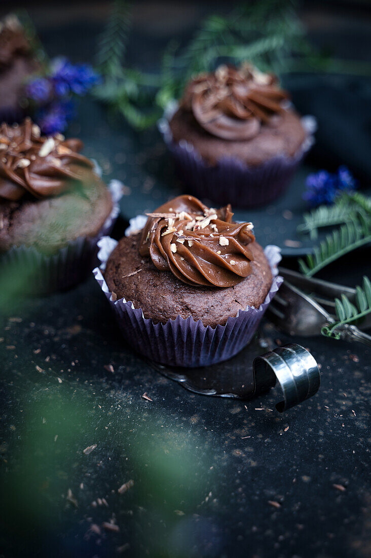 Vegane Schokoladen Cupcakes mit Nougat-Creme