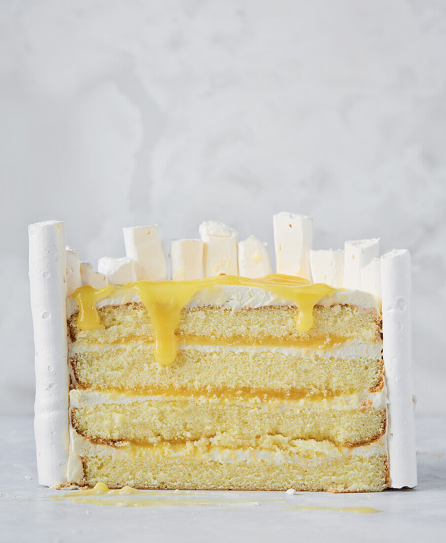Lemon meringue concorde cake