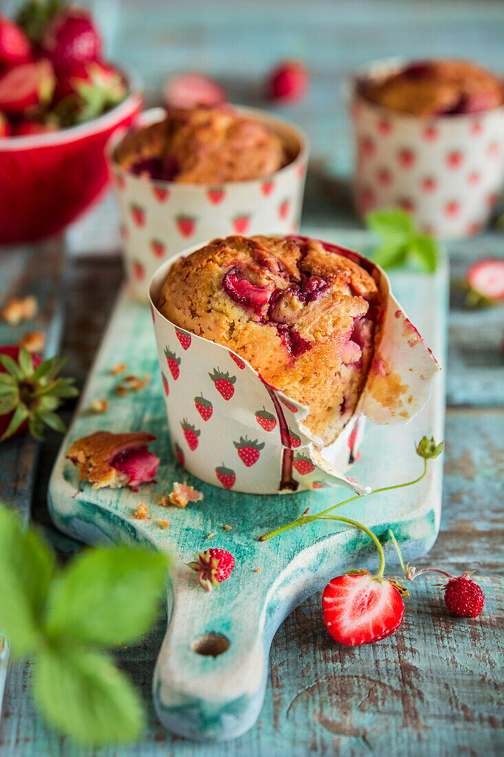 Muffins mit frischen Erdbeeren