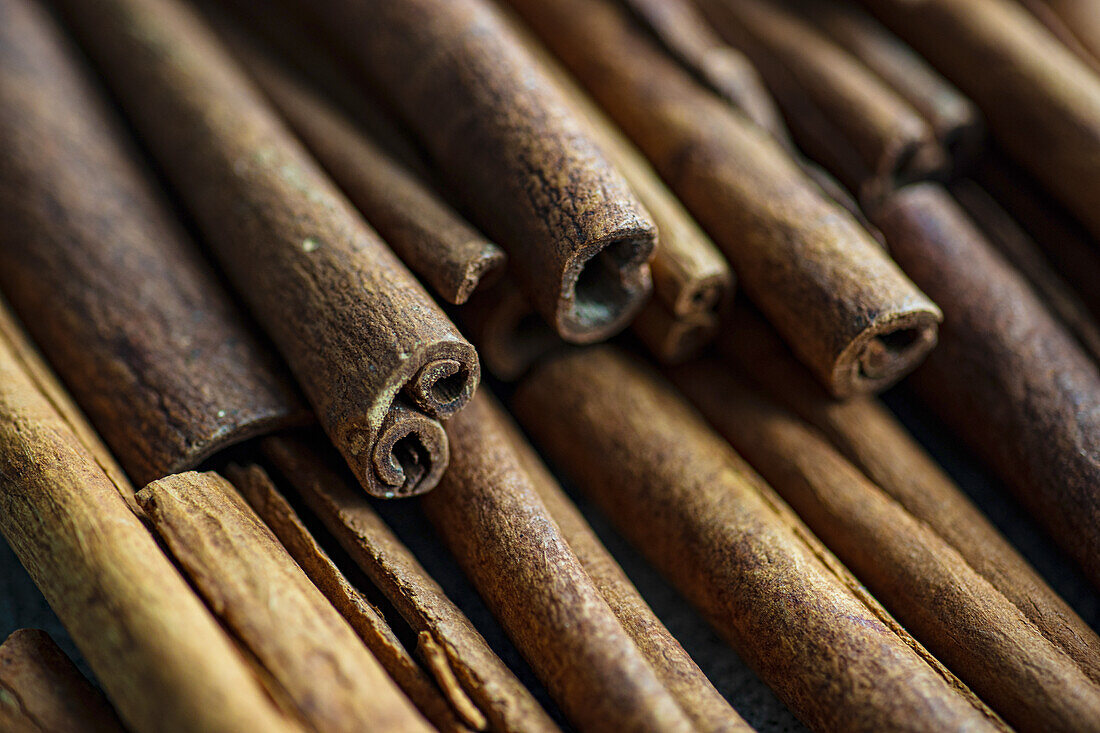 Cinnamon sticks