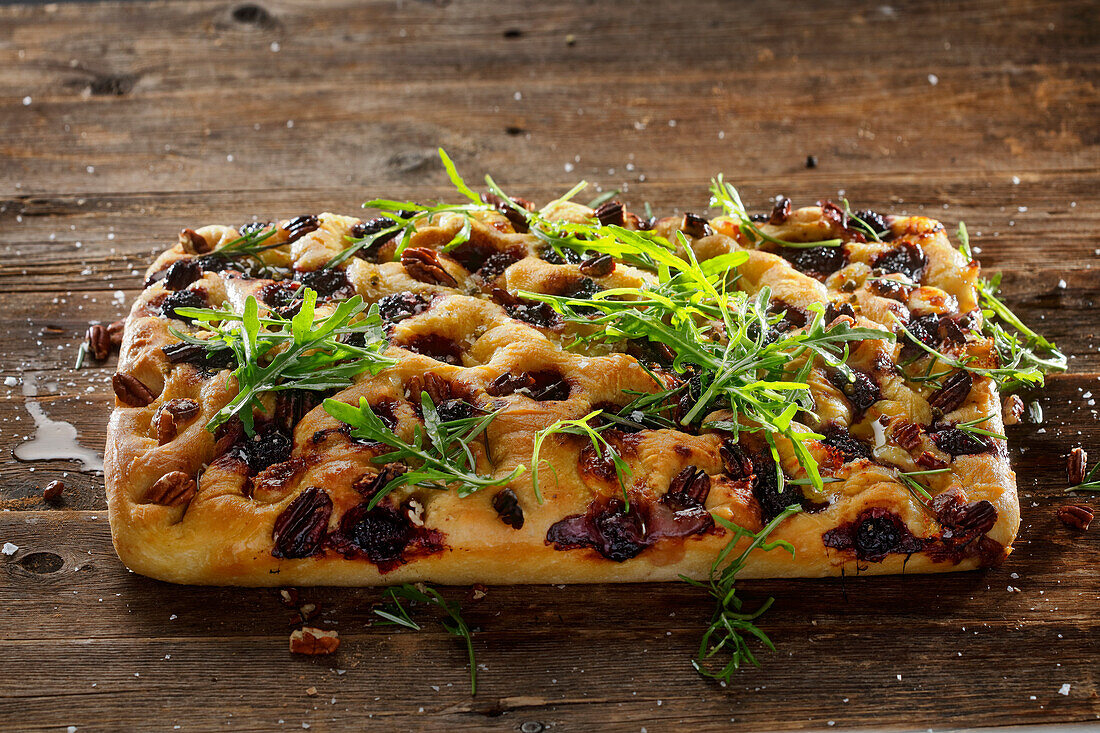 Goat's cheese focaccia with blackberries