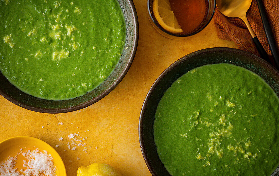 Ayurvedic zucchini cream soup with nettles and spinach