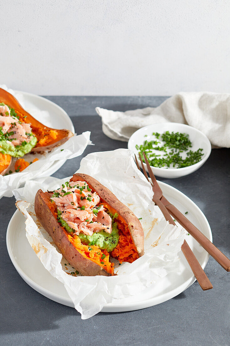 Sweet potato kumpir with pulled salmon