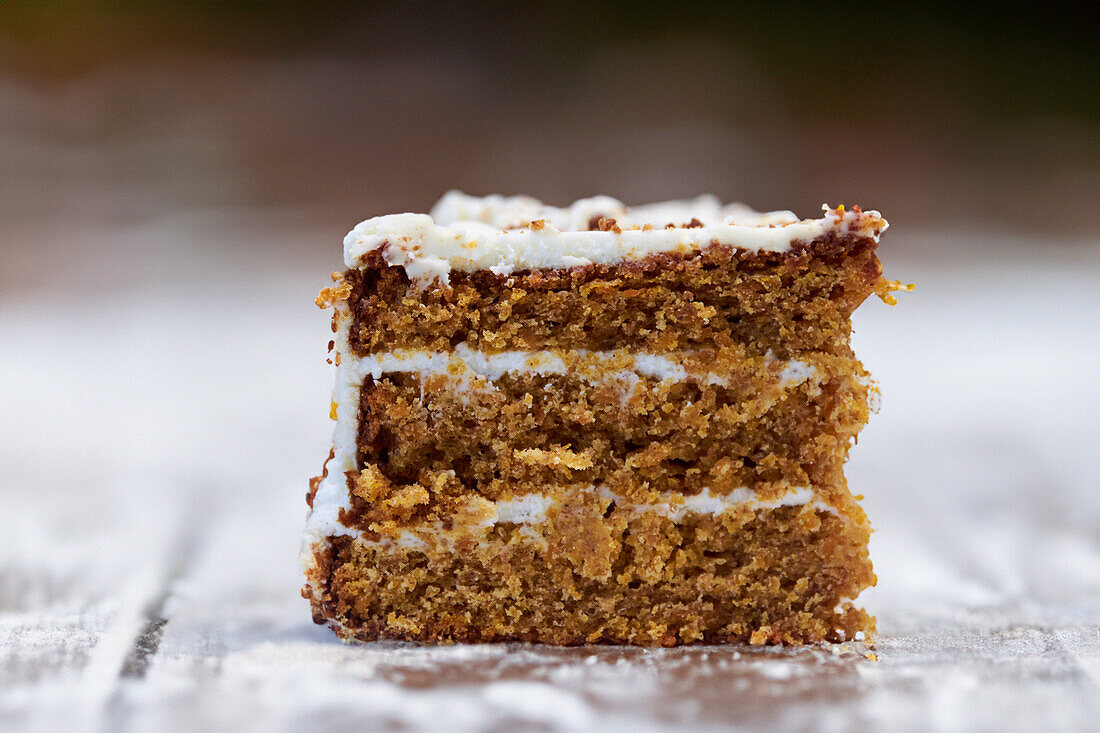 Möhrenkuchen mit Zuckerglasur