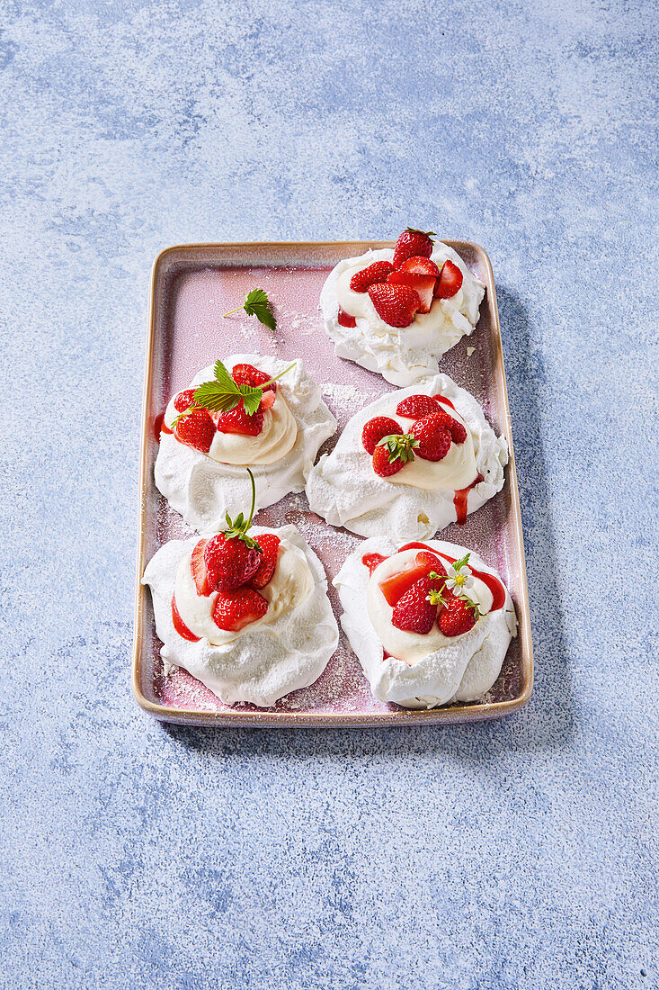 Strawberry pavlova