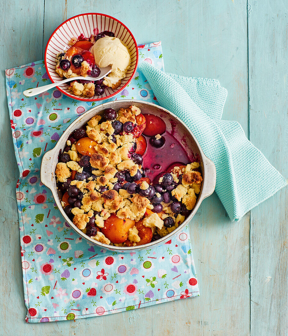 Apricot and blueberry crumble