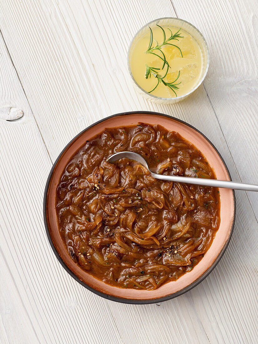 French onion soup with caramelised onions