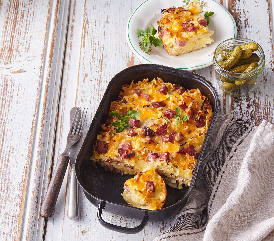 Pasta casserole with smoked meat
