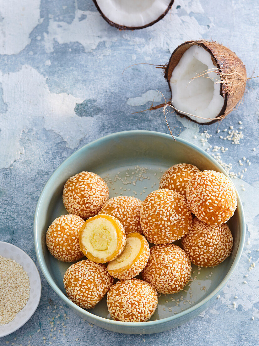 Bánh Rán (deep-fried sesame balls with coconut, Vietnam)