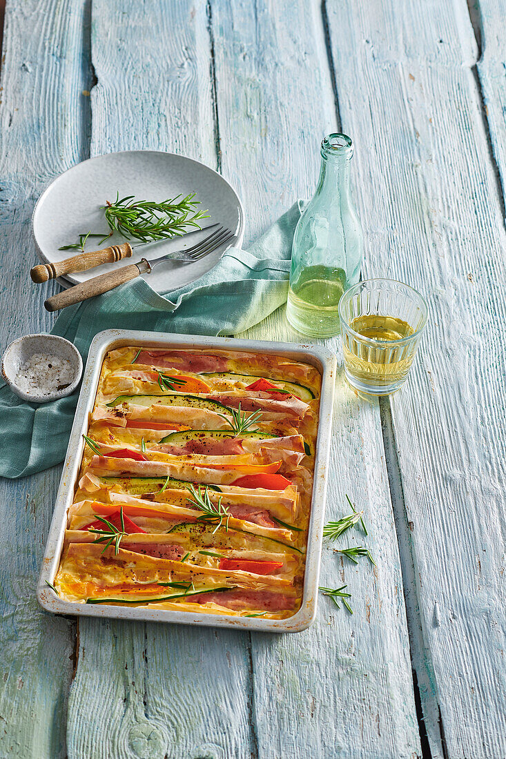 Herzhafter Blechkuchen mit Gemüse