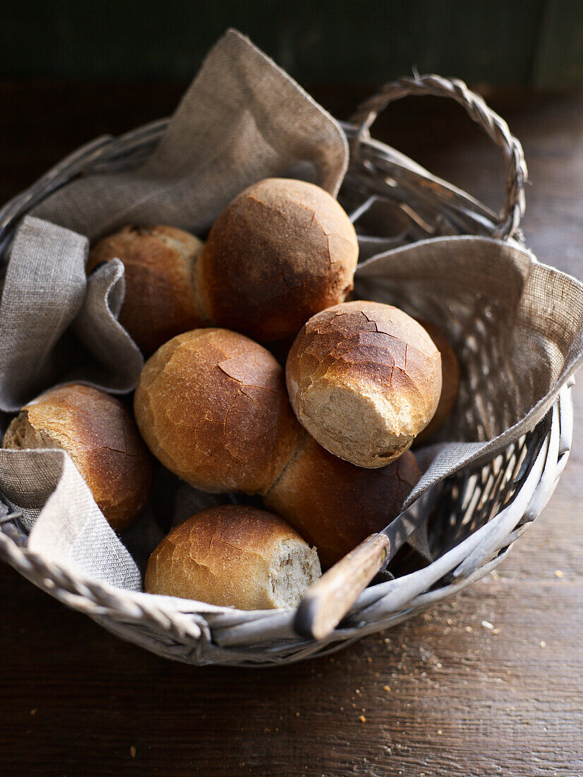 Rye rolls in a bread basket