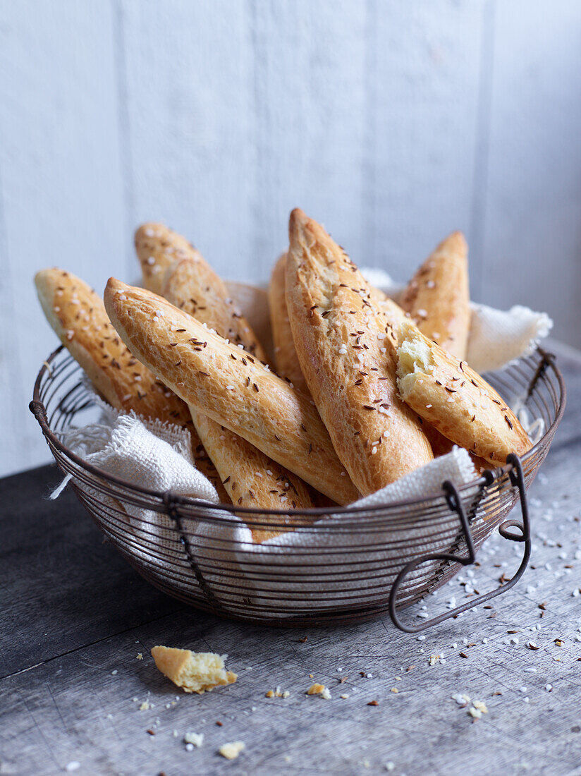 Seelen - breadsticks with caraway seeds