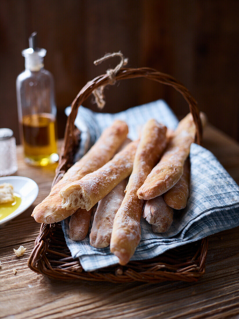Flûtes, French white bread sticks