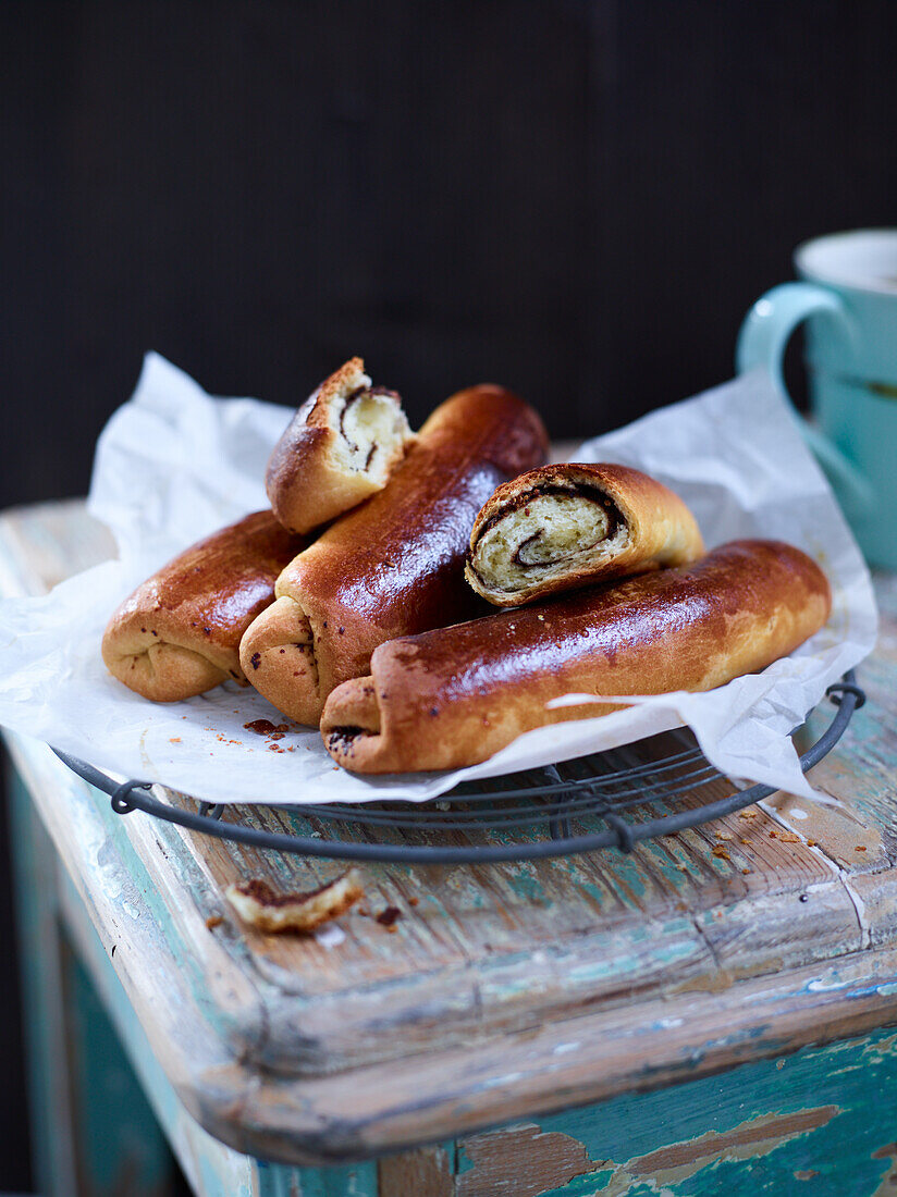 Yeast roll with chocolate filling