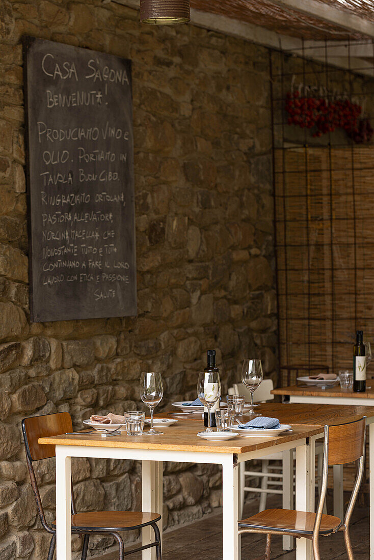 Table setting in an Italian taverna