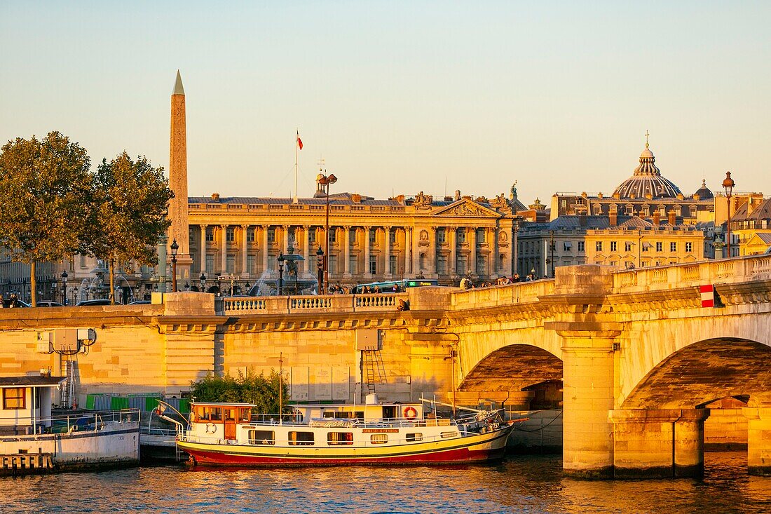 France,Paris,area listed as World Heritage by UNESCO,the banks of the Seine,the bridge and the Place de la Concorde with the obelisk