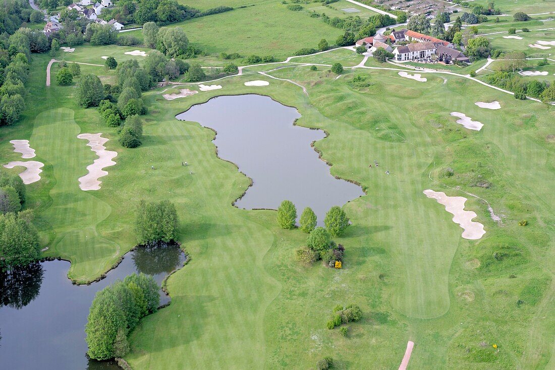 France,Essonne,Courson Monteloup,Courson golf course (aerial view)